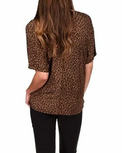 MICHAEL Michael Kors Cheetah Twist Hem Top | Shirts & Tops 5 MICHAEL Michael Kors Cheetah Twist Hem Top | Shirts & Tops -MICHAEL Michael Kors Sales Store 814UJgt wxL. AC SR736920